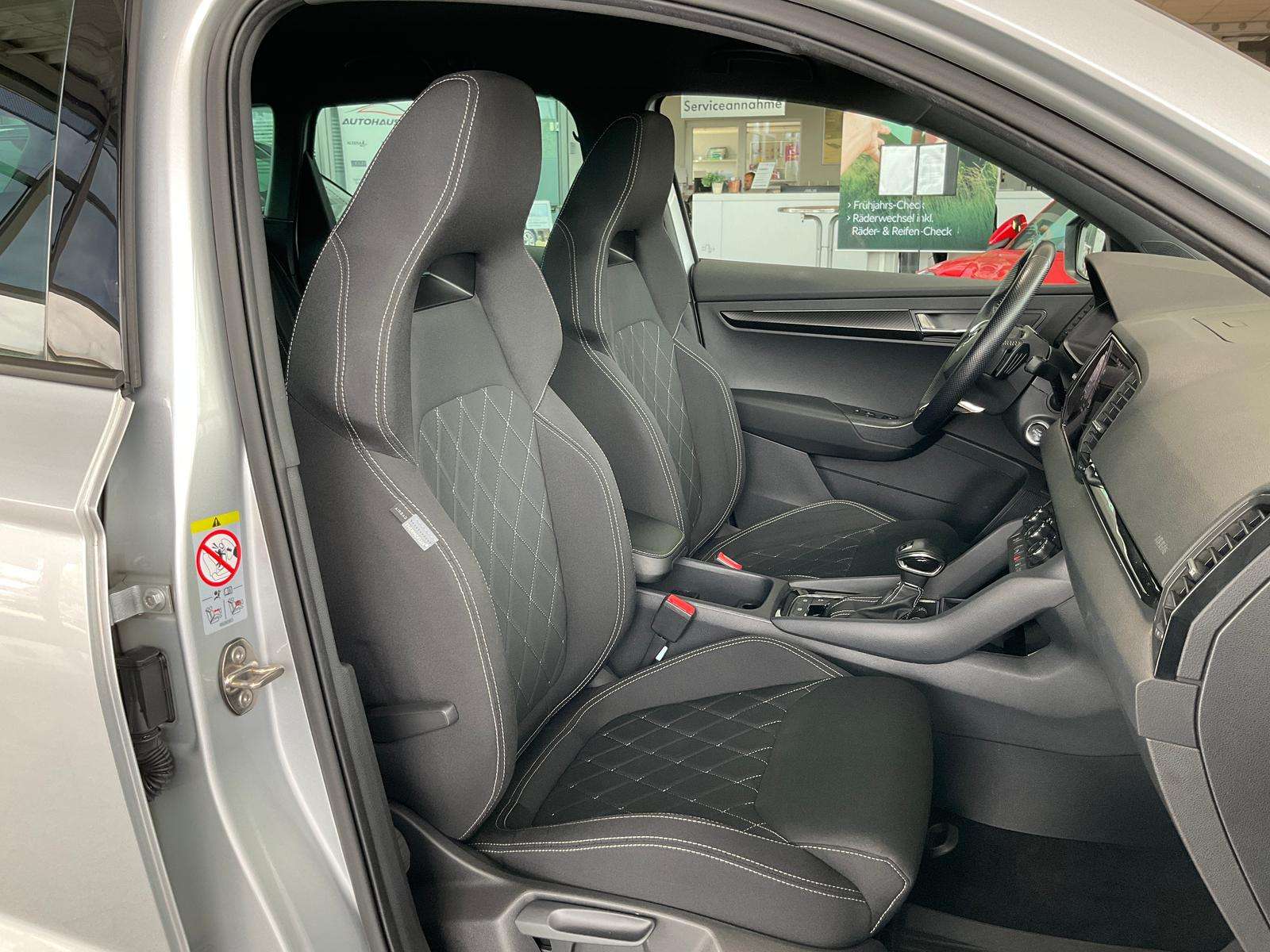 Fahrzeugbild eines Skoda Karoq