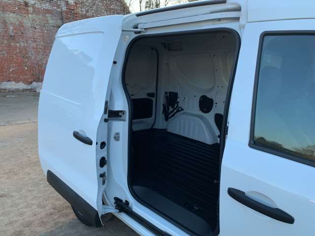 Fahrzeugbild eines Renault Express