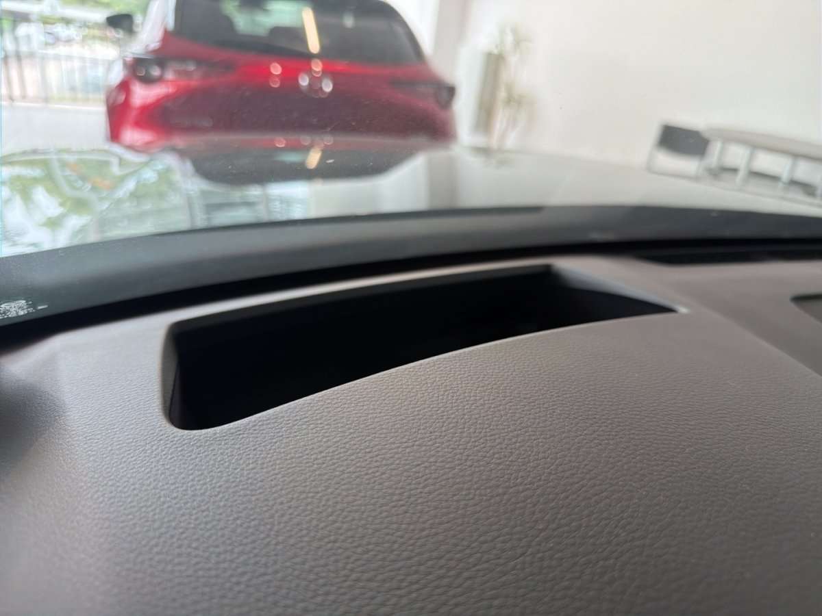 Fahrzeugbild eines Mazda CX-60