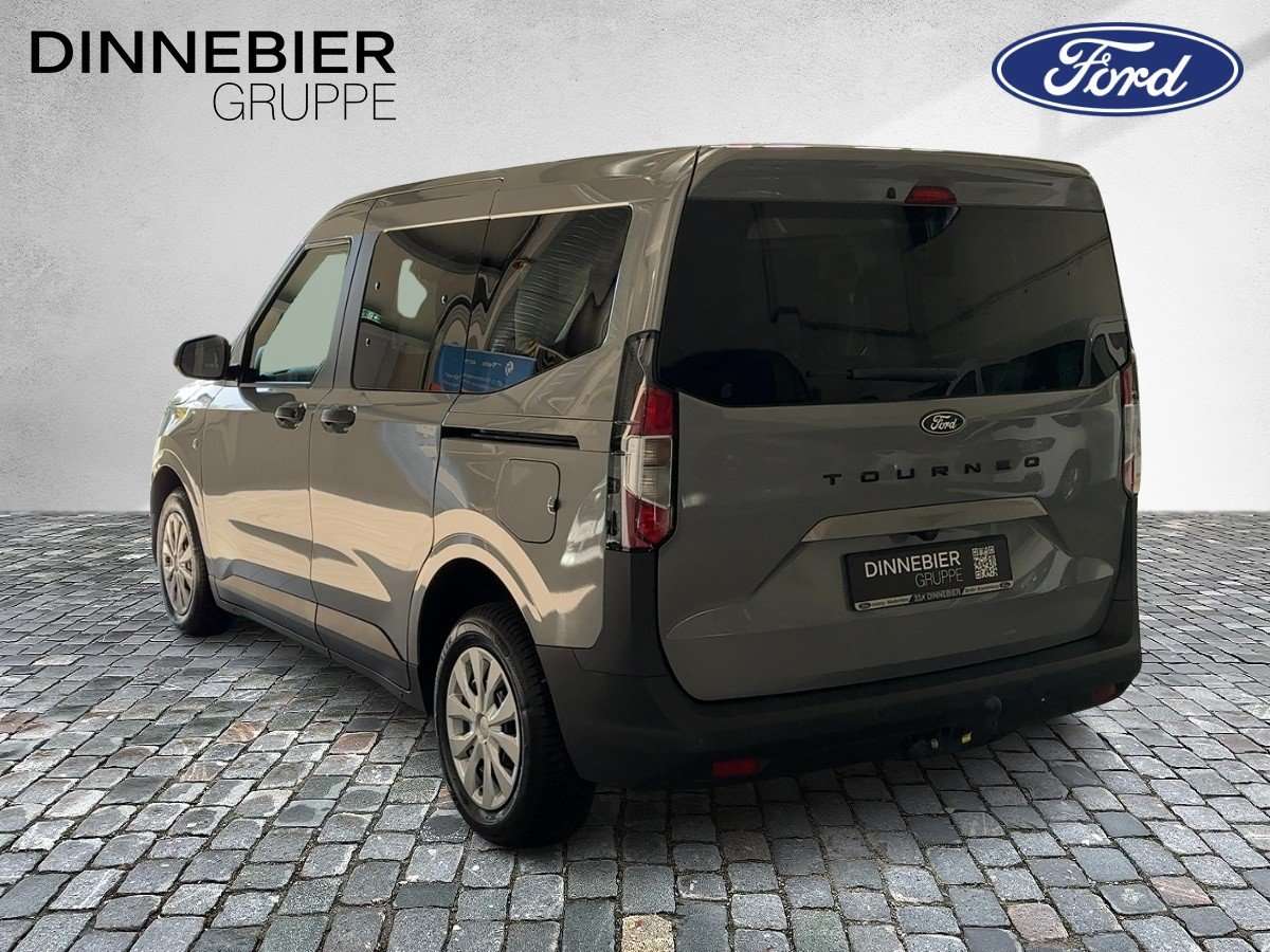 Fahrzeugbild eines Ford Tourneo Courier