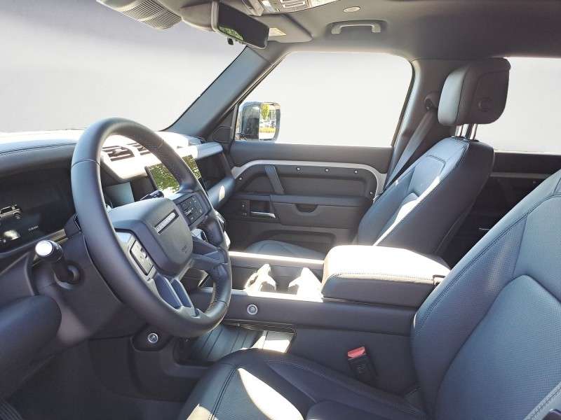 Fahrzeugbild eines Land Rover Defender