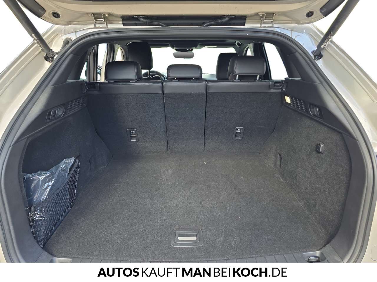 Fahrzeugbild eines Mazda CX-60