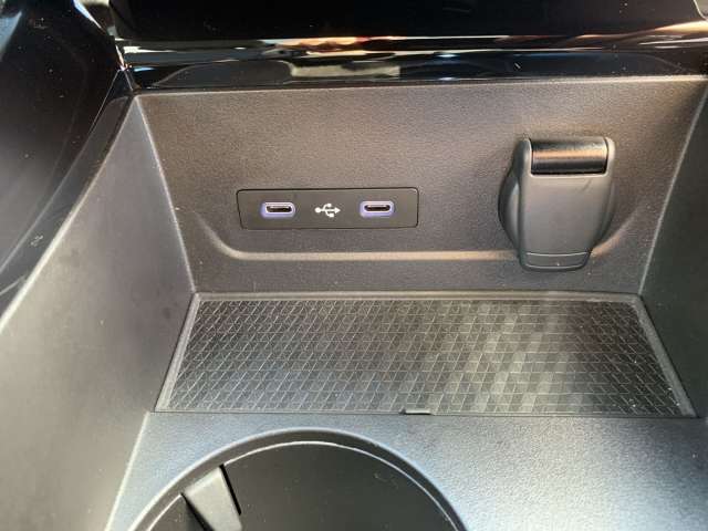 Fahrzeugbild eines Renault Rafale
