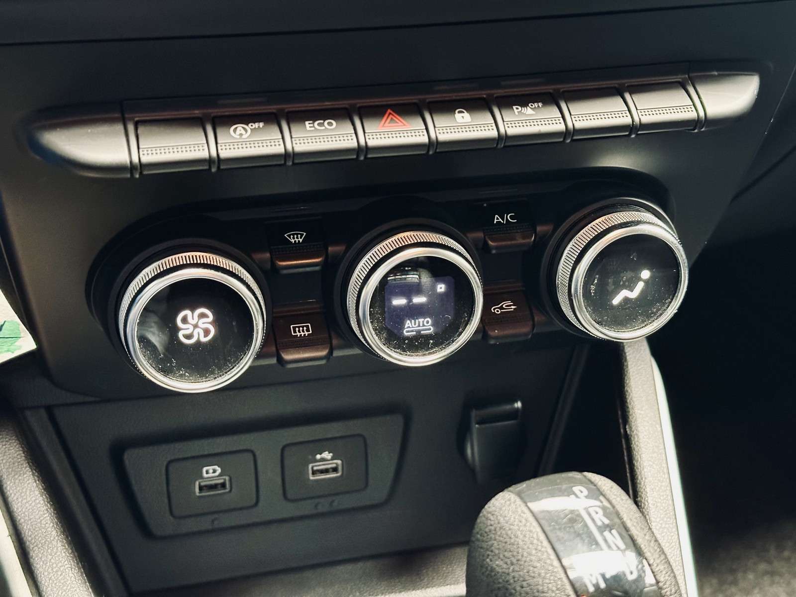 Fahrzeugbild eines Dacia Duster