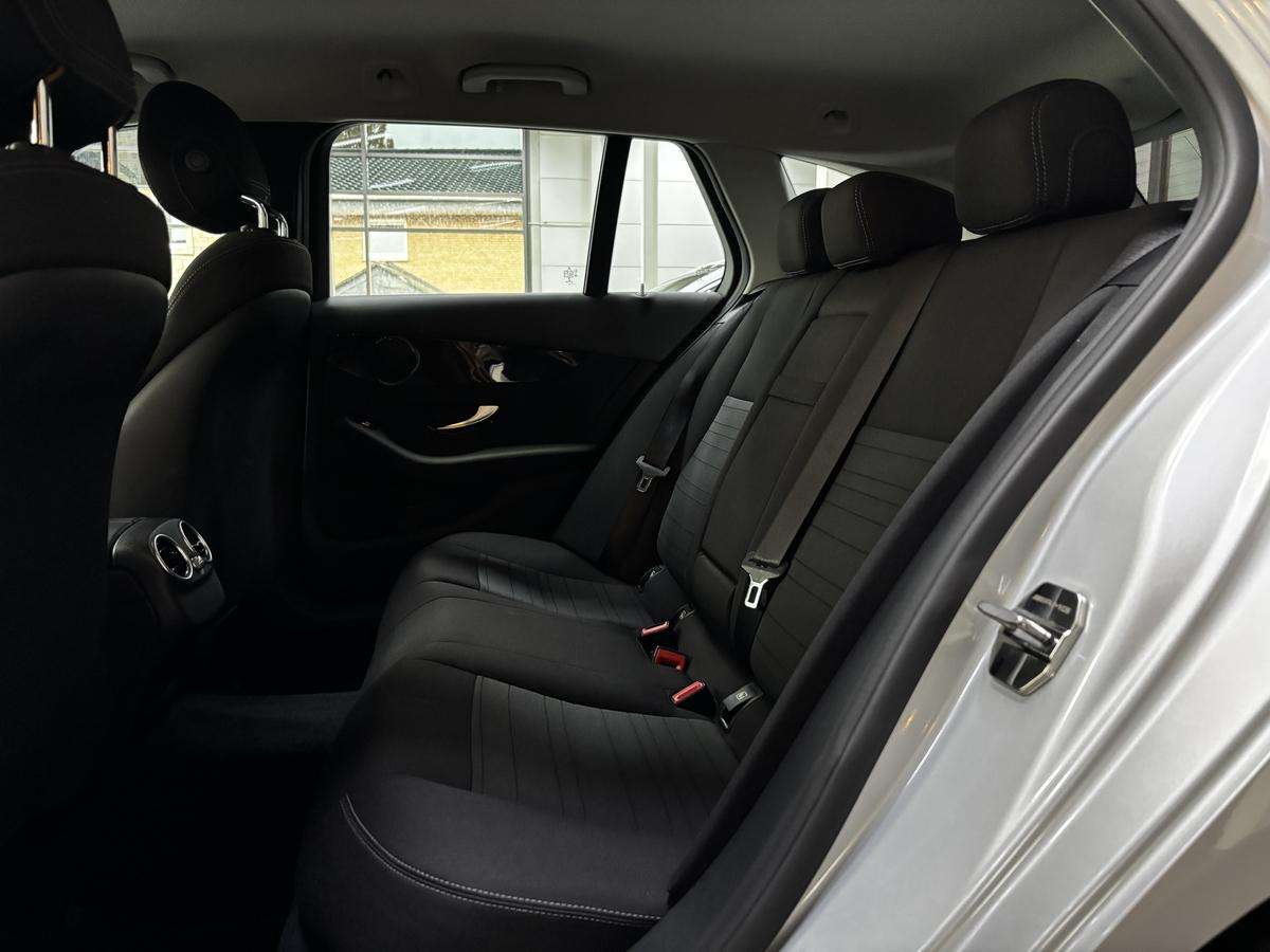 Fahrzeugbild eines Mercedes-Benz C-Klasse