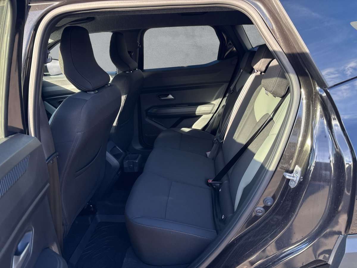 Fahrzeugbild eines Dacia Duster