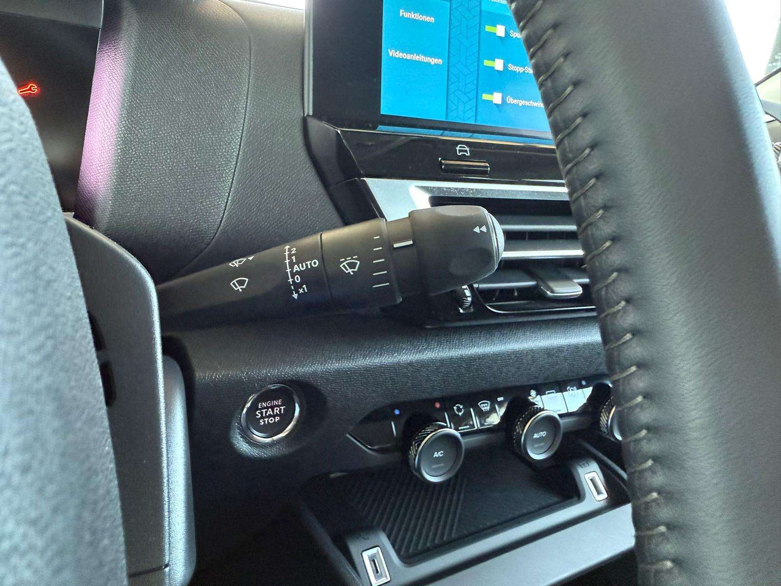 Fahrzeugbild eines Citroën C4