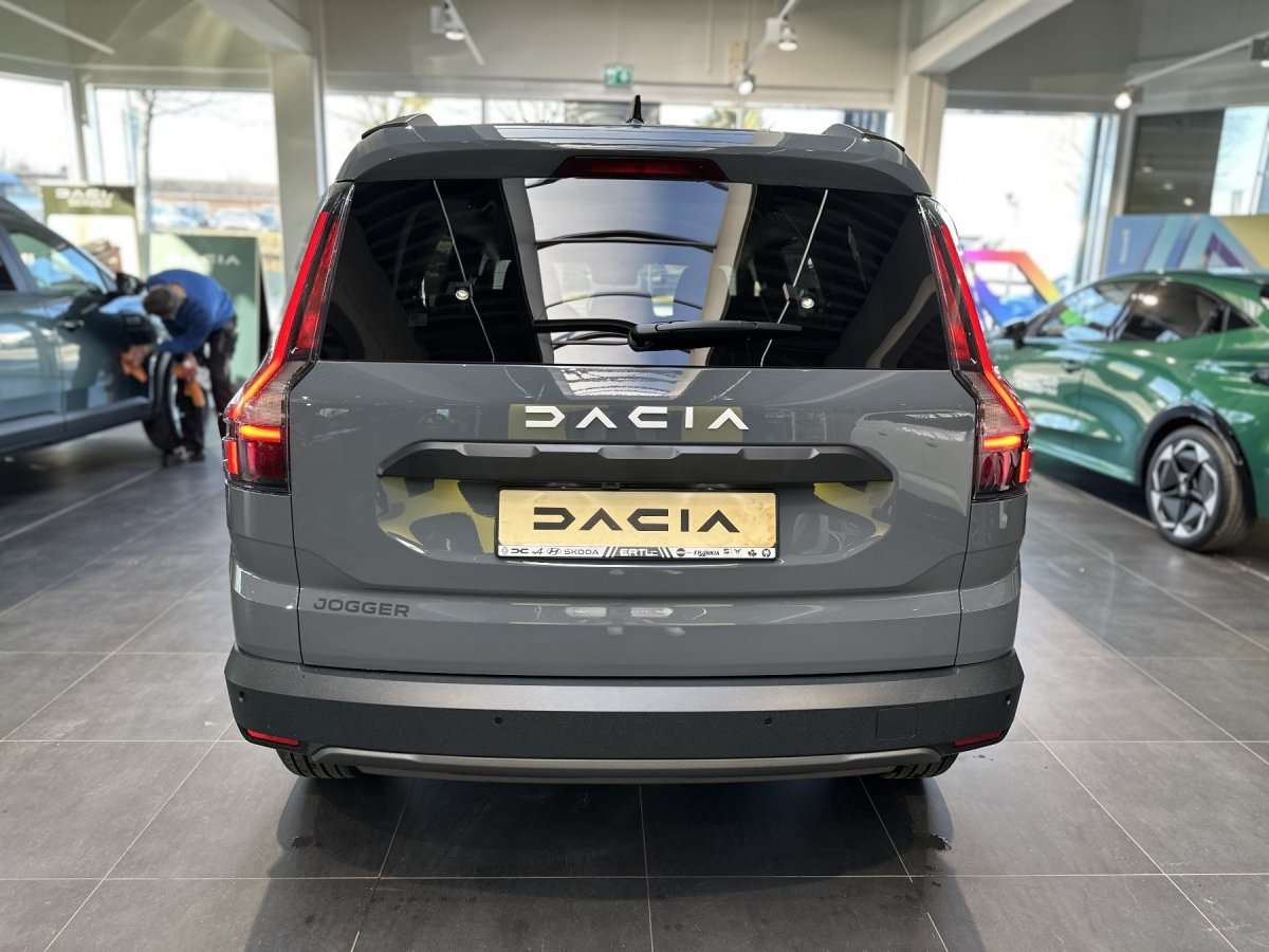 Fahrzeugbild eines Dacia Jogger