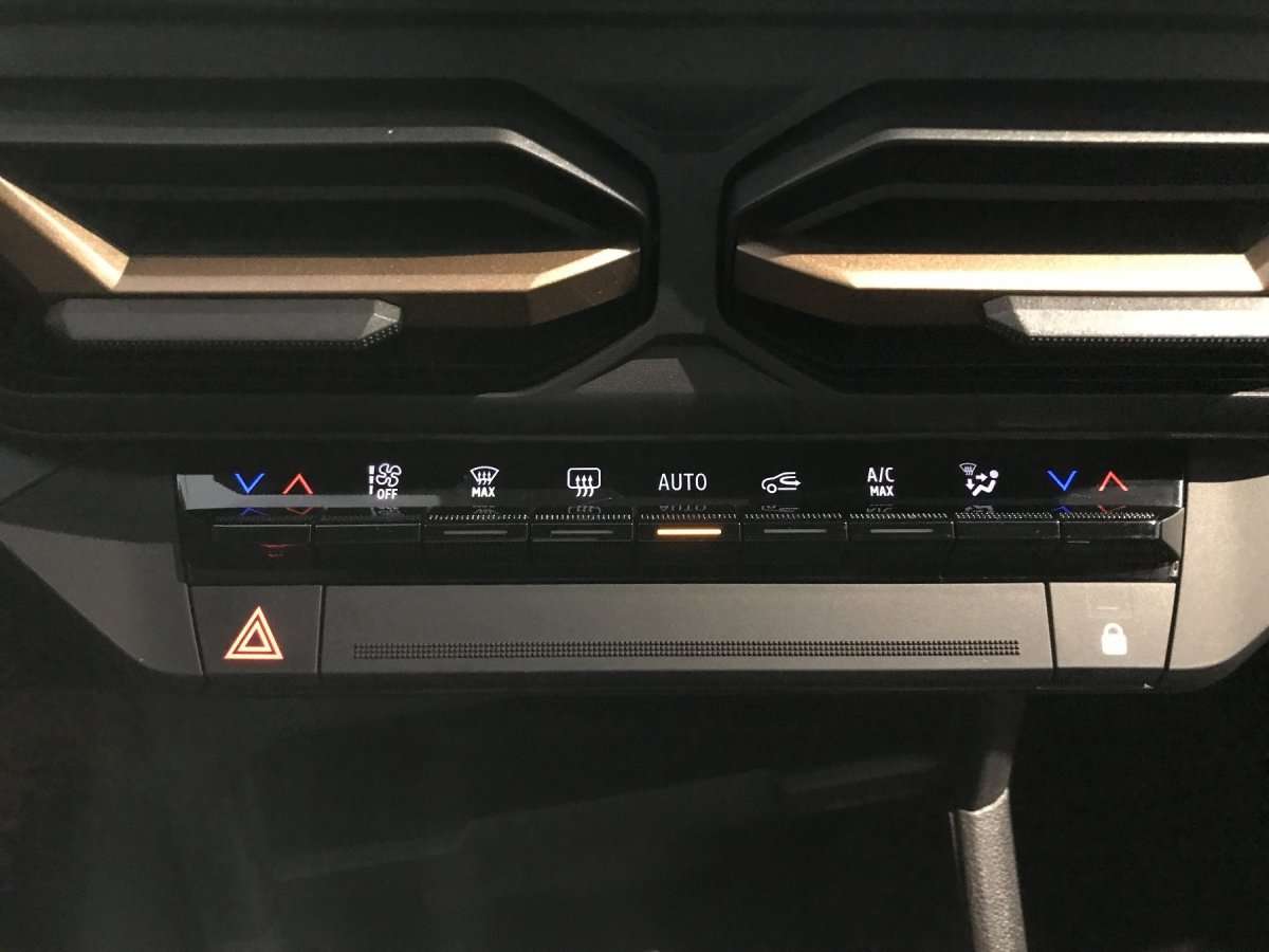 Fahrzeugbild eines Dacia Bigster