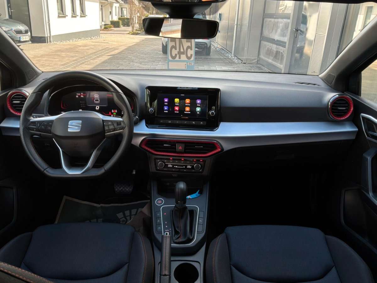 Fahrzeugbild eines SEAT Ibiza