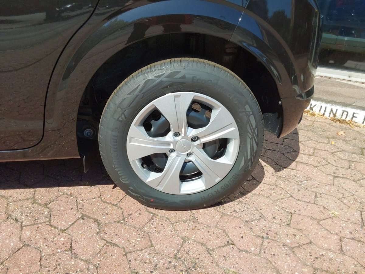 Fahrzeugbild eines Dacia Sandero