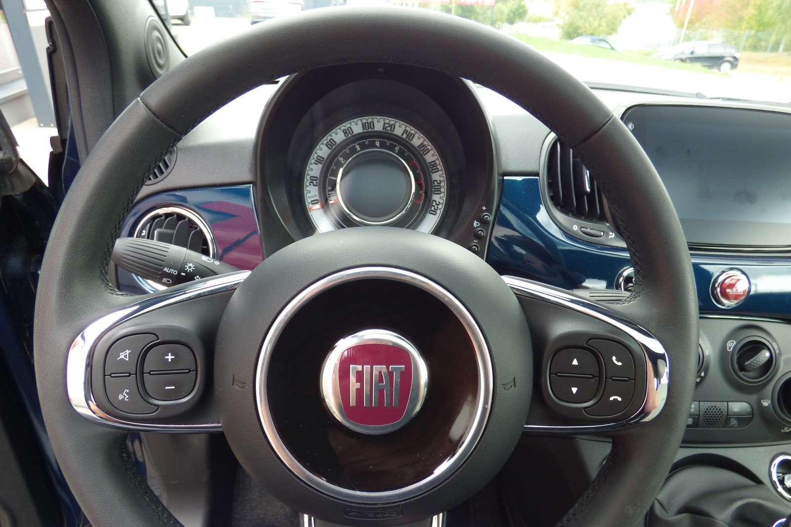 Fahrzeugbild eines Fiat 500