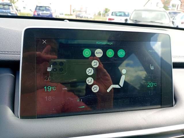 Fahrzeugbild eines MG EHS