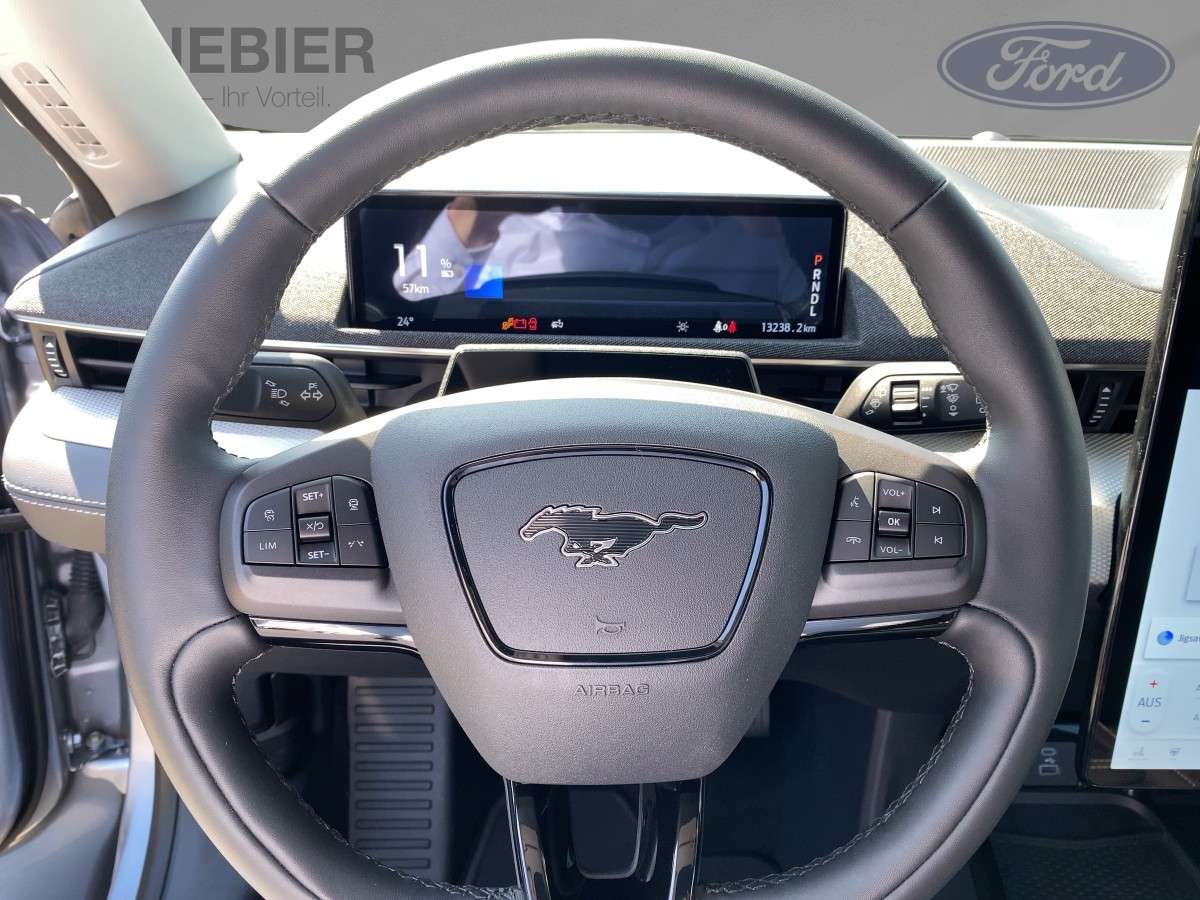 Fahrzeugbild eines Ford Mustang Mach-E