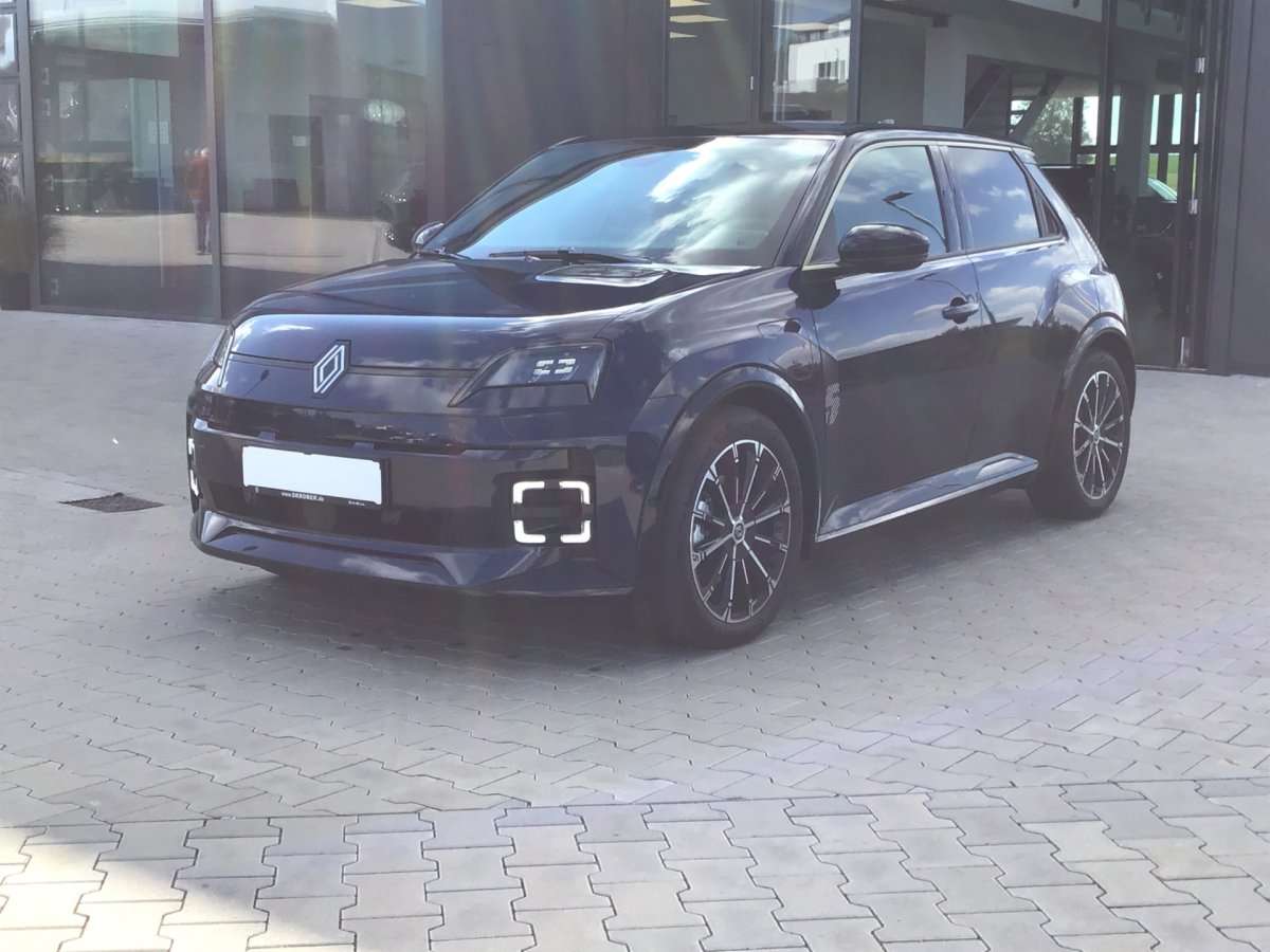 Fahrzeugbild eines Renault 5 E-TECH