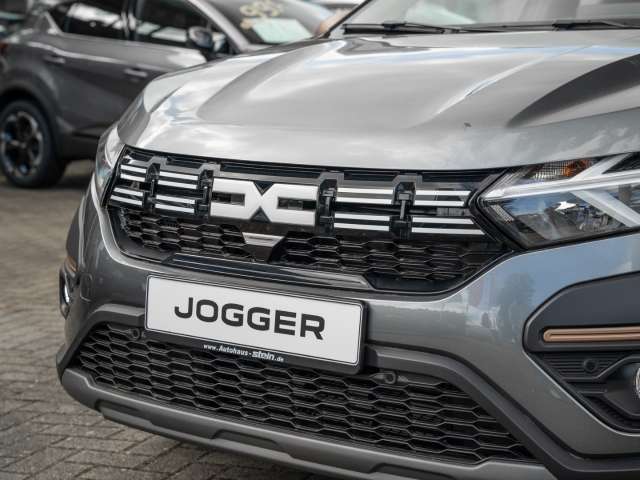 Fahrzeugbild eines Dacia Jogger