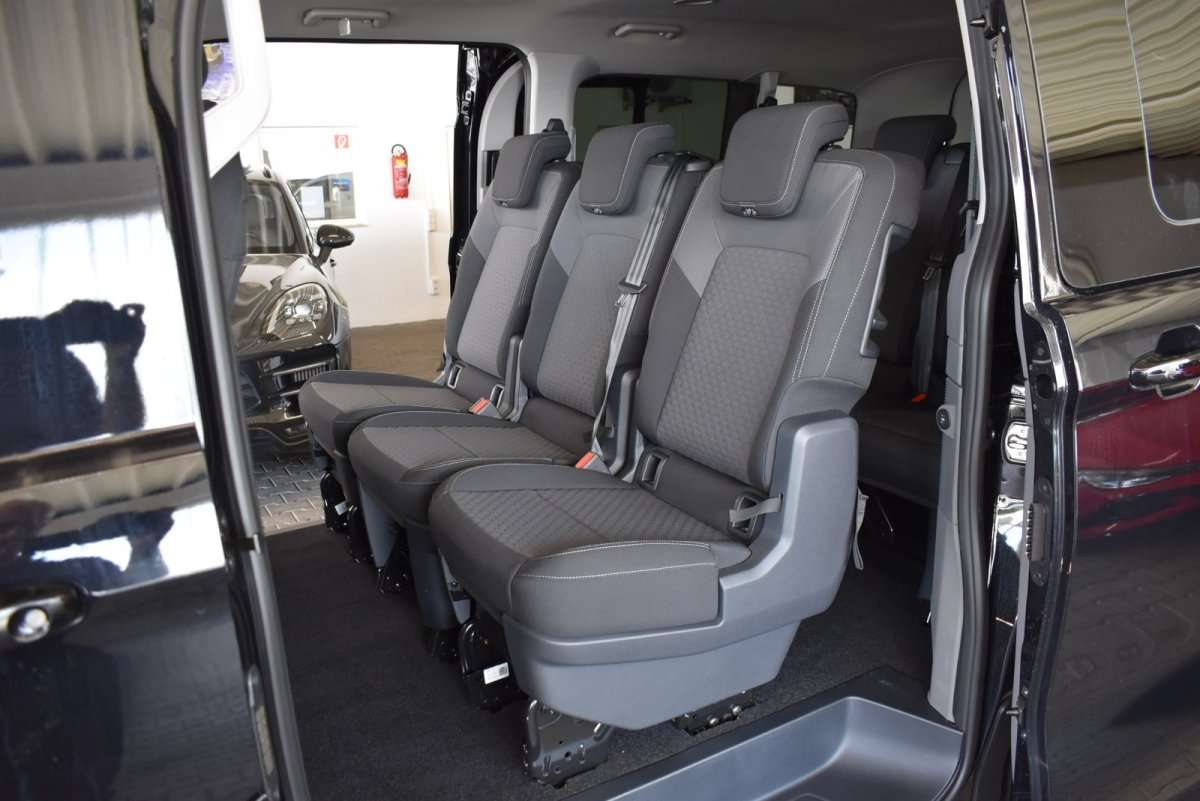 Fahrzeugbild eines Volkswagen Caravelle