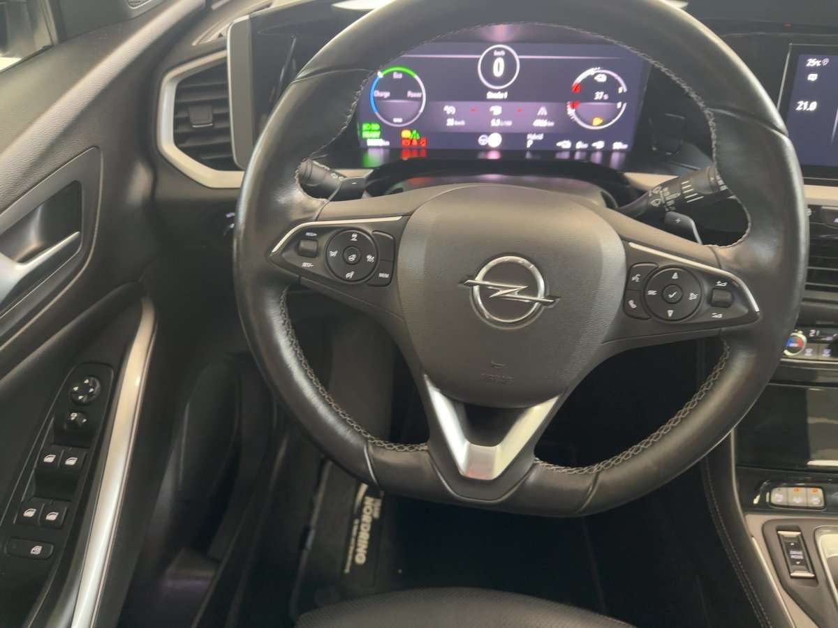 Fahrzeugbild eines Opel Grandland X