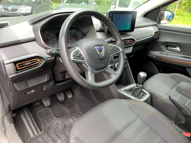 Fahrzeugbild eines Dacia Sandero