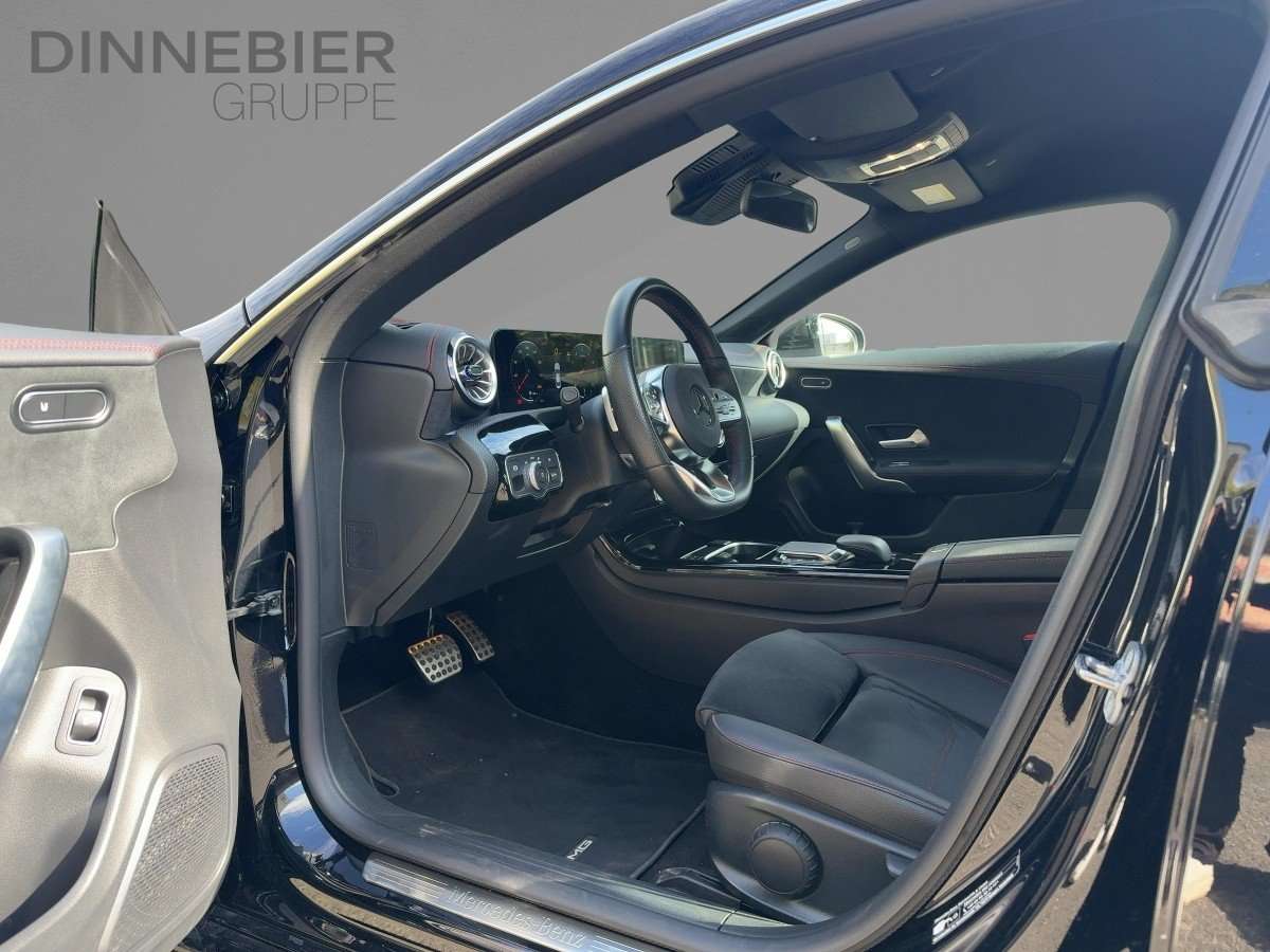 Fahrzeugbild eines Mercedes-Benz CLA