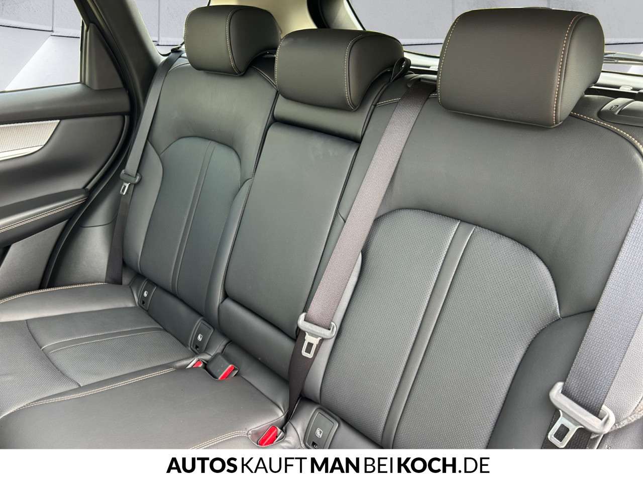 Fahrzeugbild eines Mazda CX-60