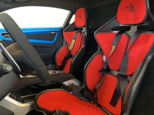 Fahrzeugbild eines Alpine A110