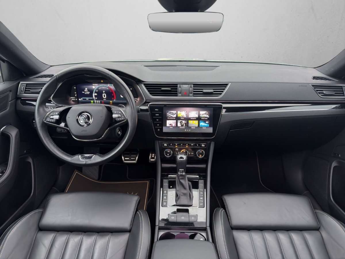 Fahrzeugbild eines Skoda Superb