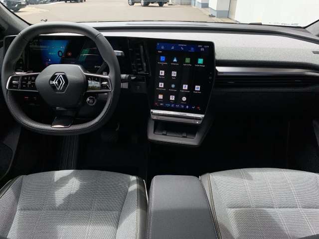 Fahrzeugbild eines Renault Scenic E-TECH