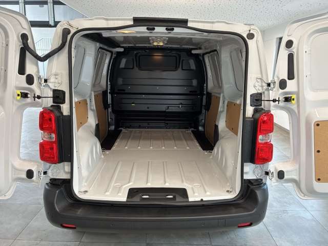 Fahrzeugbild eines Opel Vivaro