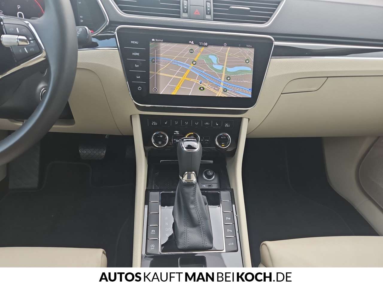 Fahrzeugbild eines Skoda Superb