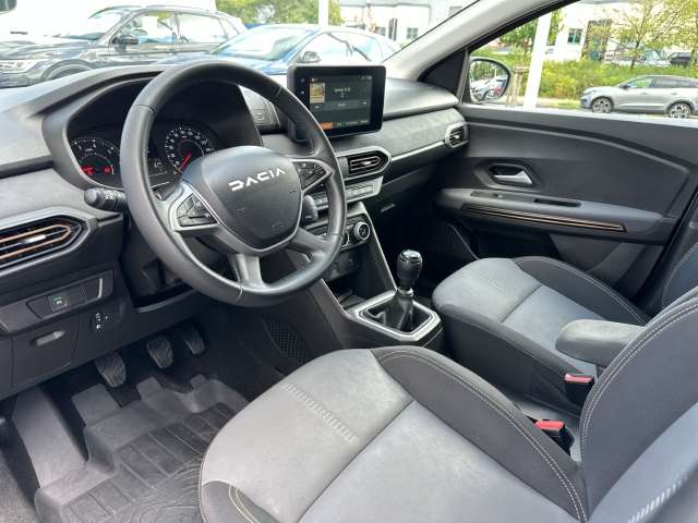 Fahrzeugbild eines Dacia Jogger
