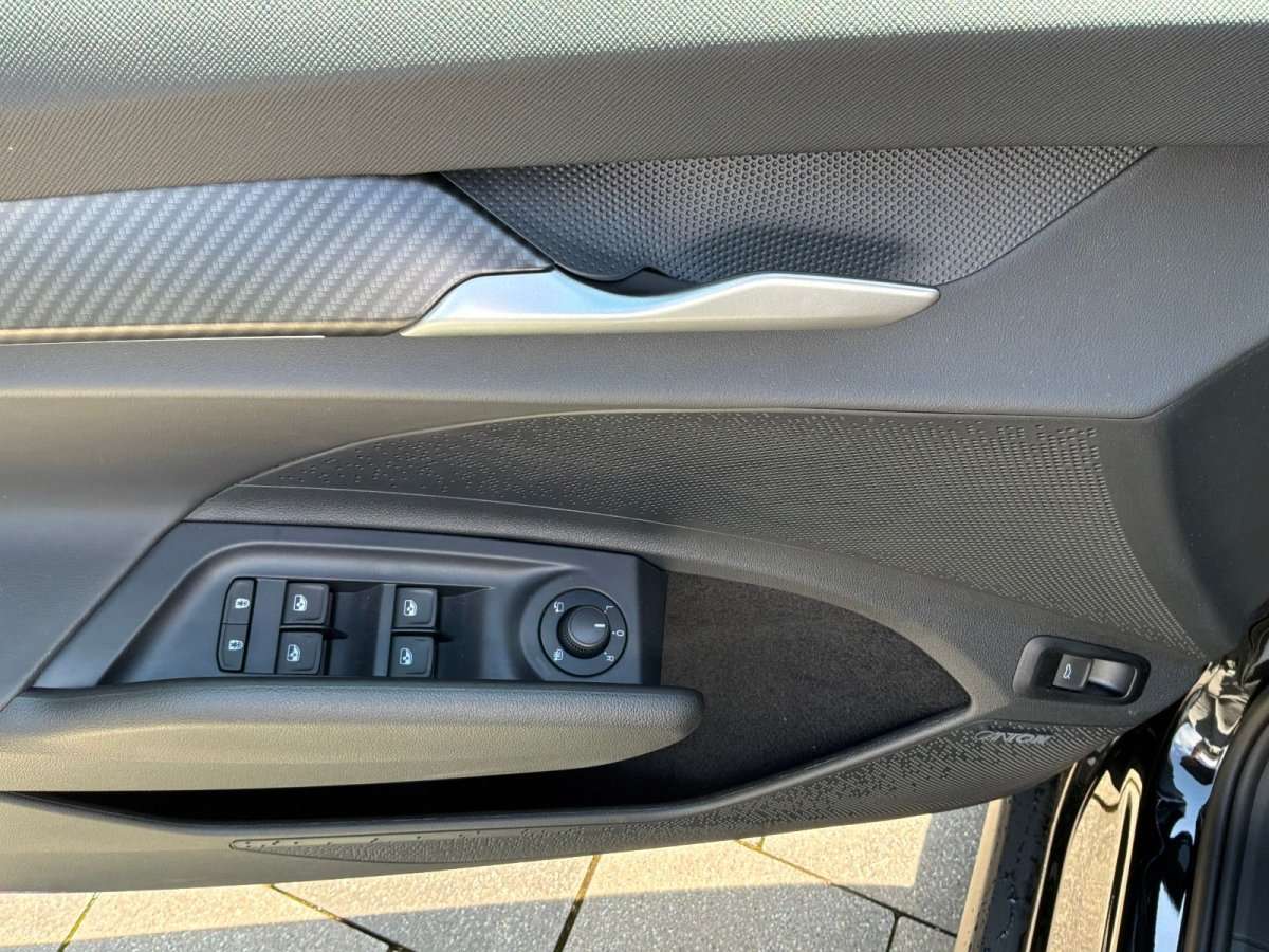 Fahrzeugbild eines Skoda ELROQ