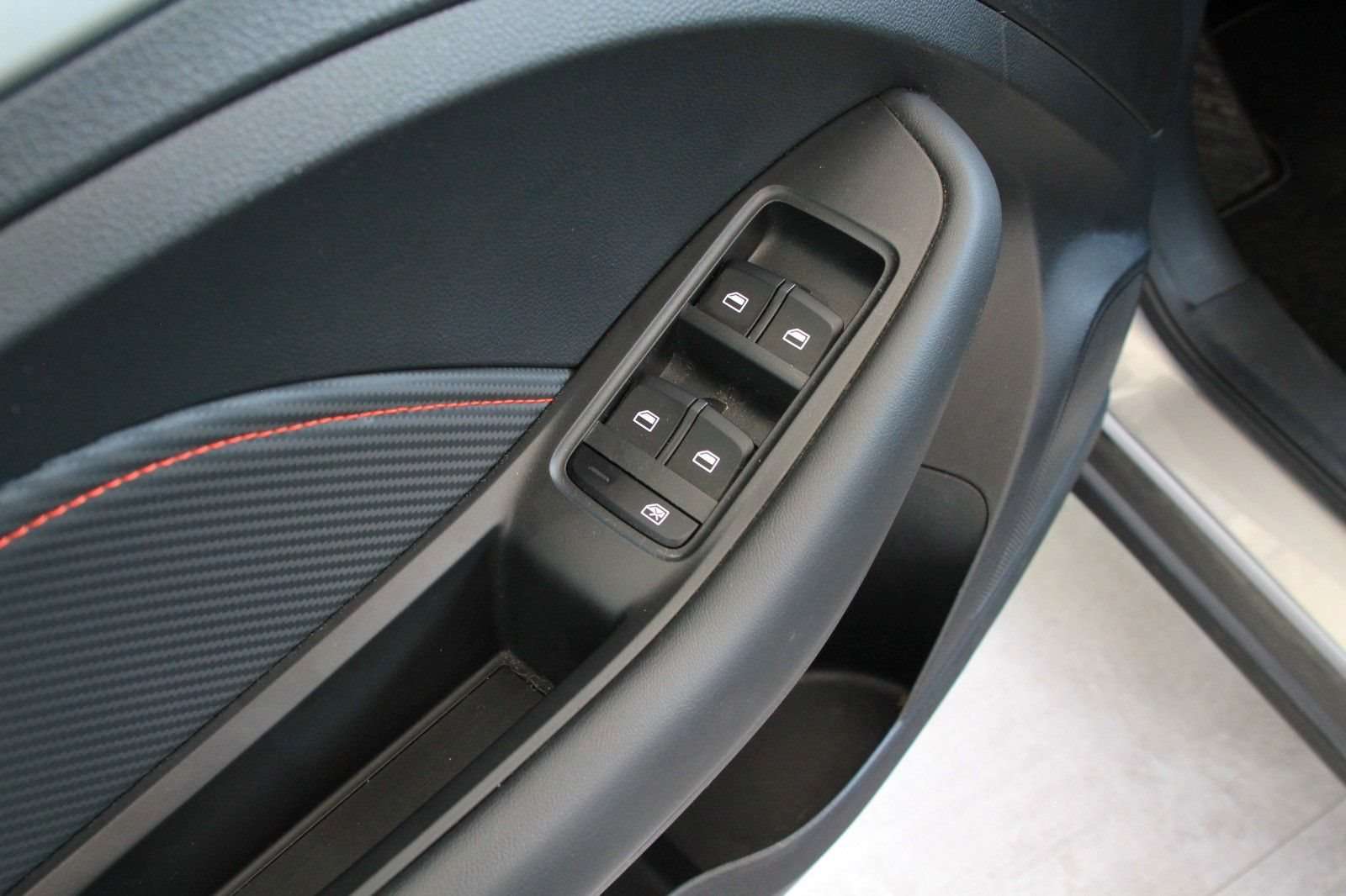 Fahrzeugbild eines MG ZS