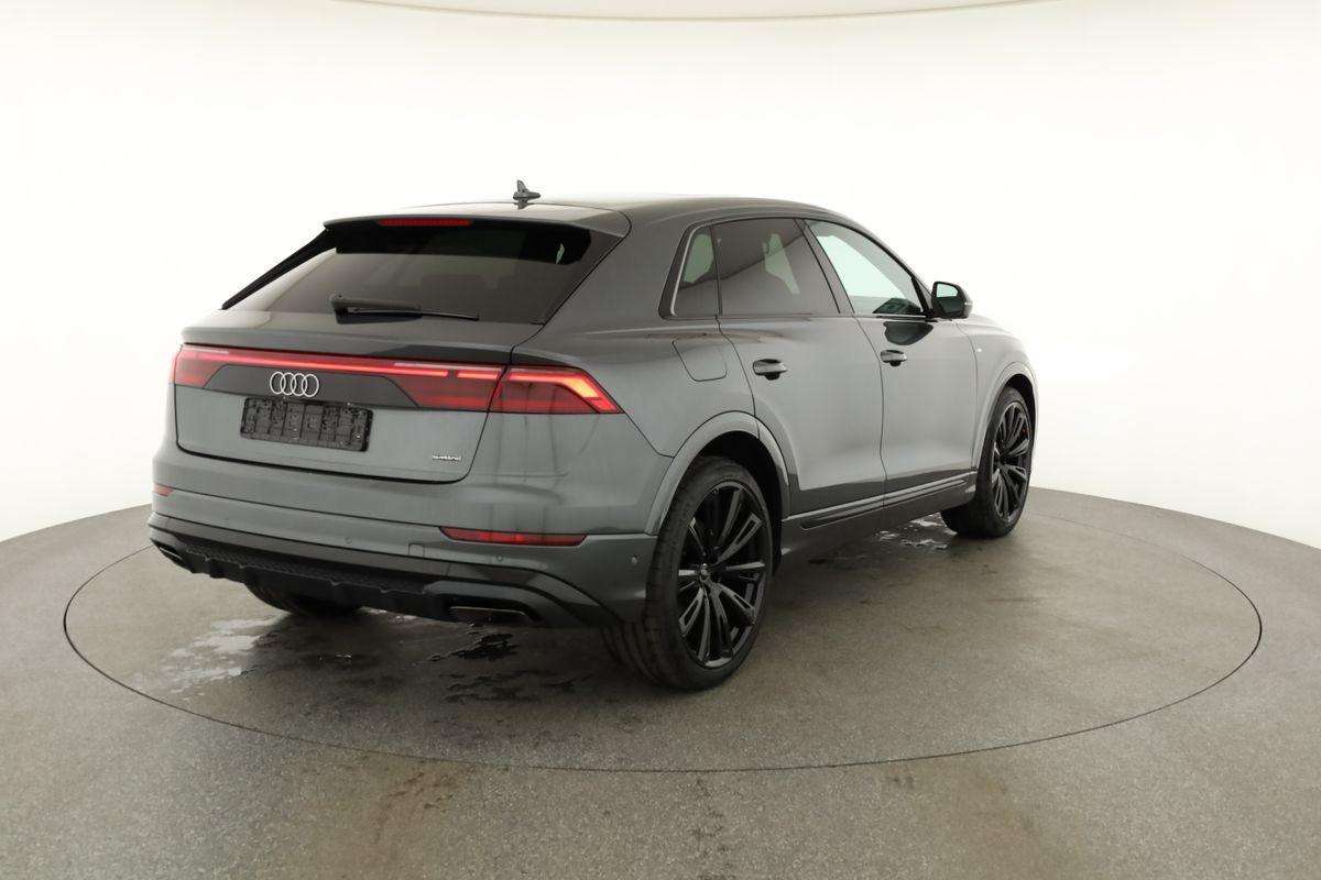 Fahrzeugbild eines Audi Q8
