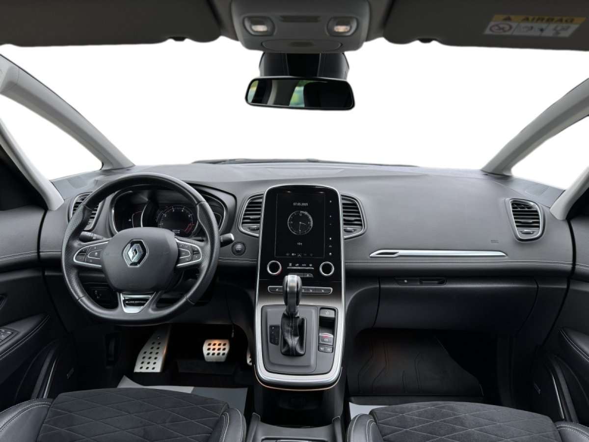 Fahrzeugbild eines Renault Grand Scénic