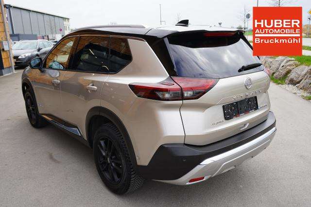 Fahrzeugbild eines Nissan X-TRAIL