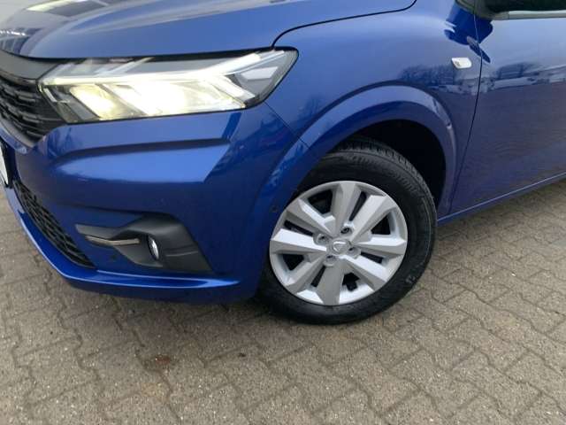 Fahrzeugbild eines Dacia Sandero