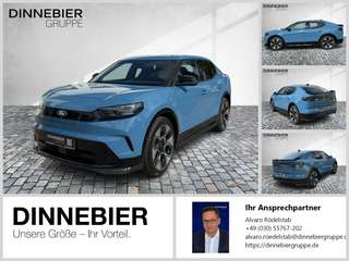 Schräge Frontansicht auf einen Ford Capri , freigestellt