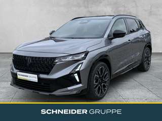 Schräge Frontansicht auf einen Renault Austral , freigestellt