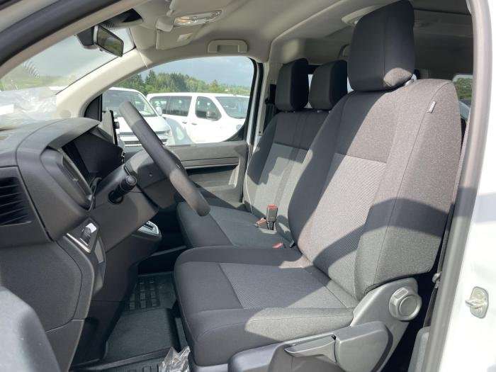 Fahrzeugbild eines Opel Vivaro