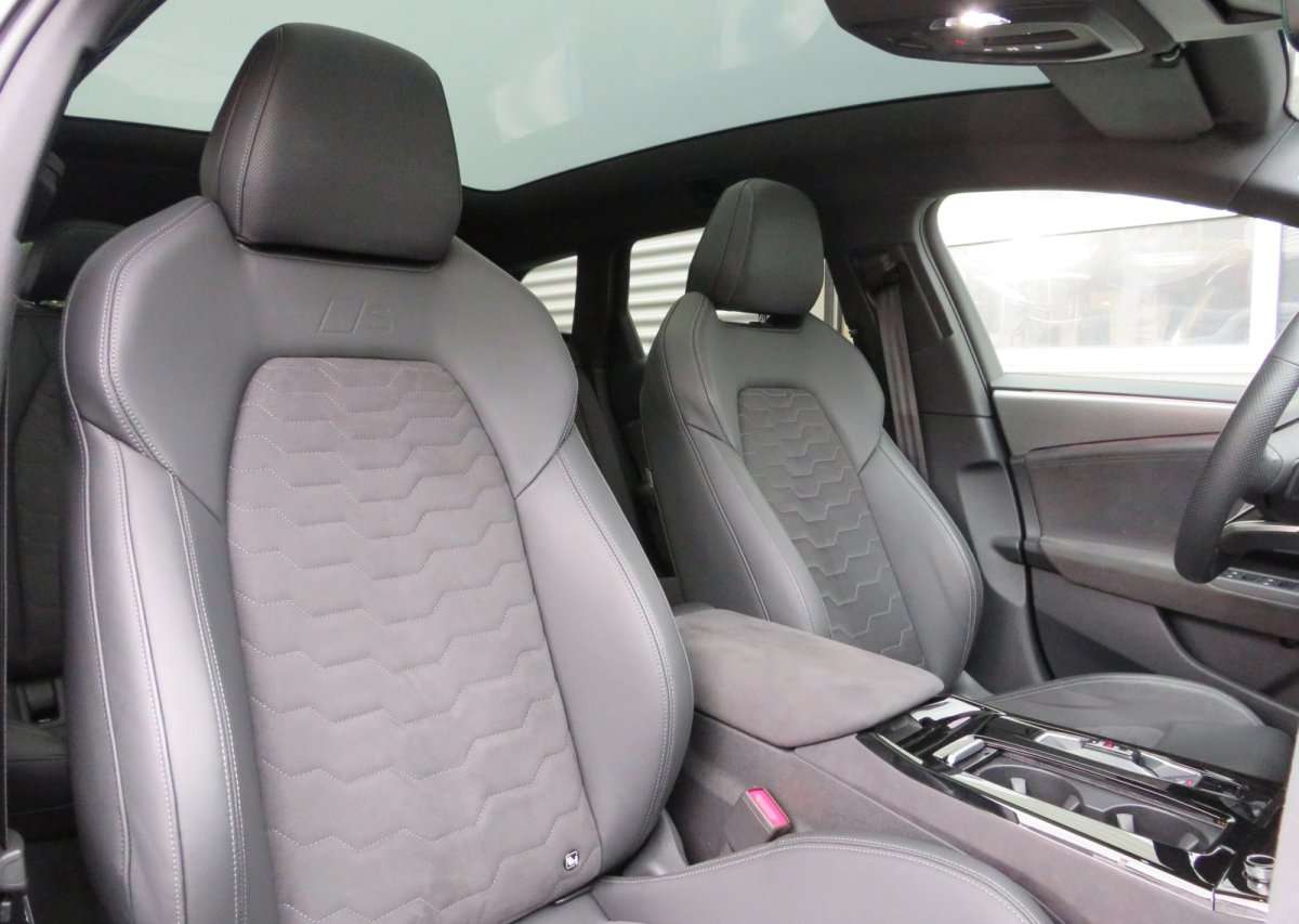 Fahrzeugbild eines Audi A6 e-tron