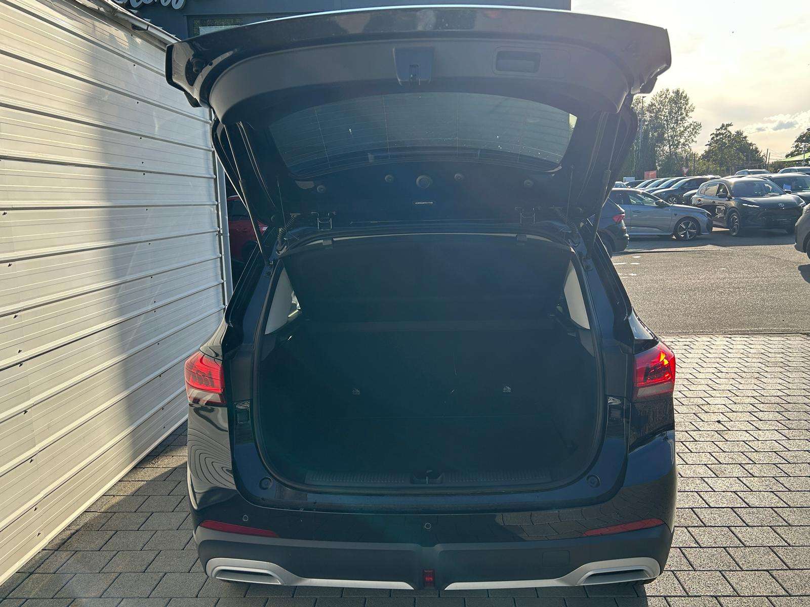 Fahrzeugbild eines MG ZS