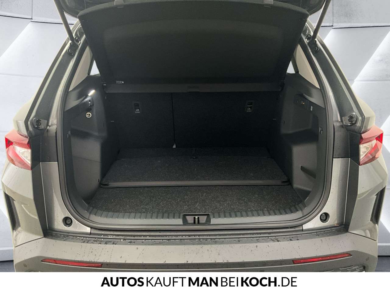 Fahrzeugbild eines Skoda ELROQ