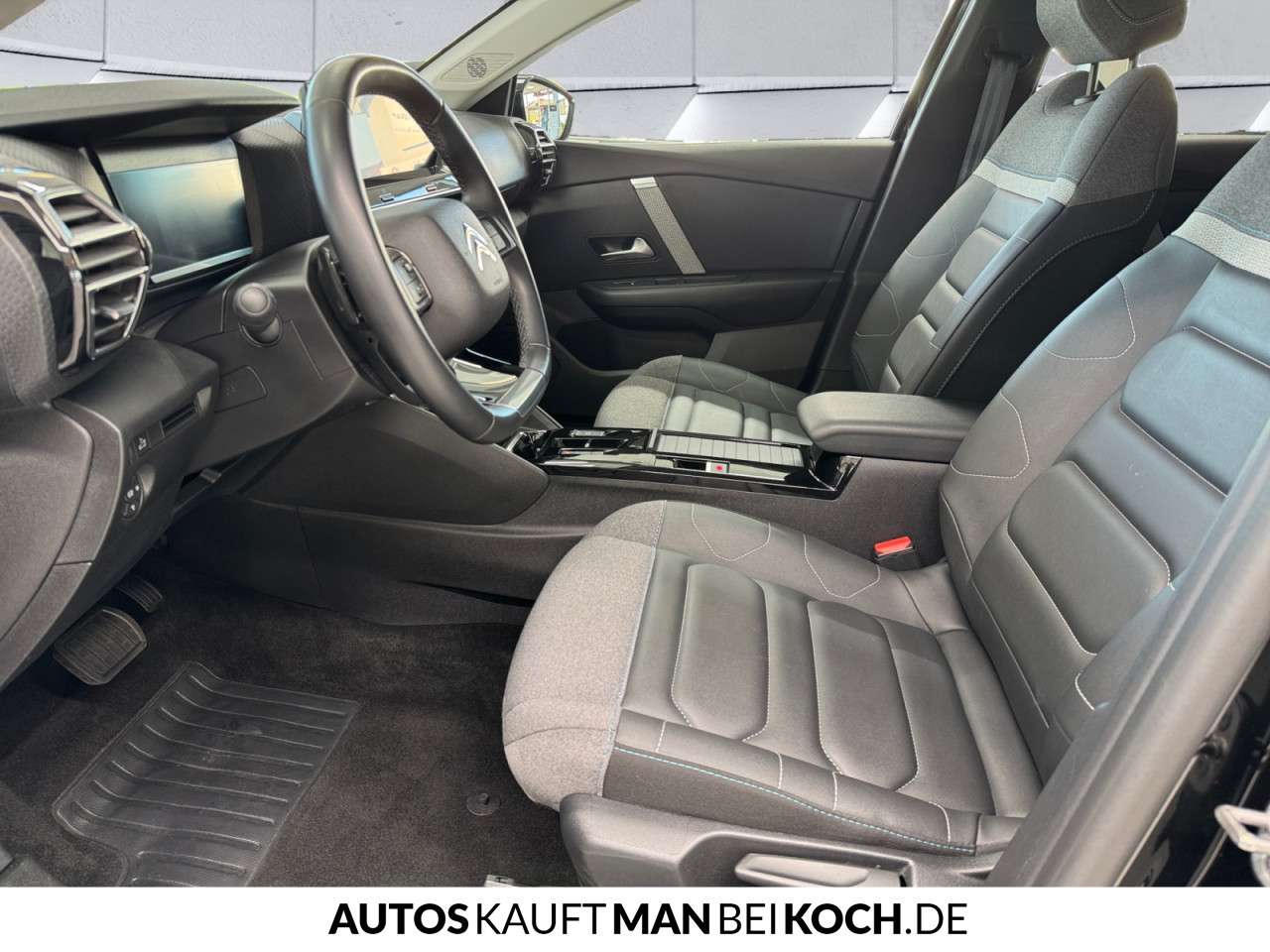 Fahrzeugbild eines Citroën C4 X