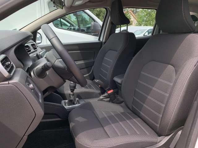 Fahrzeugbild eines Dacia Duster