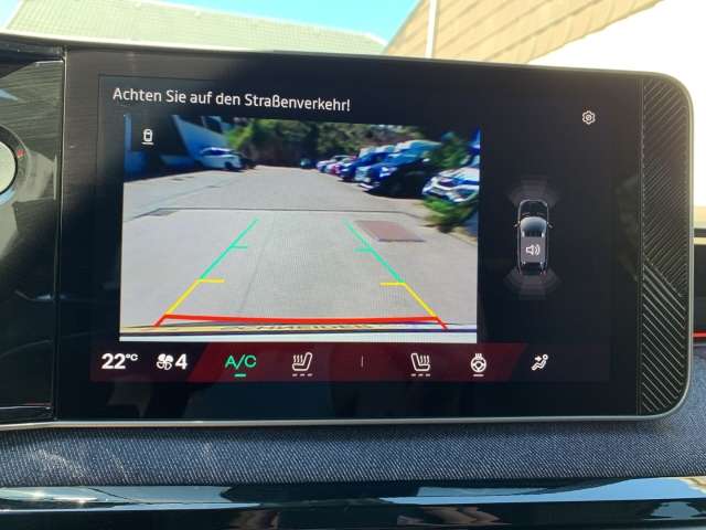Fahrzeugbild eines Renault 4 E-TECH