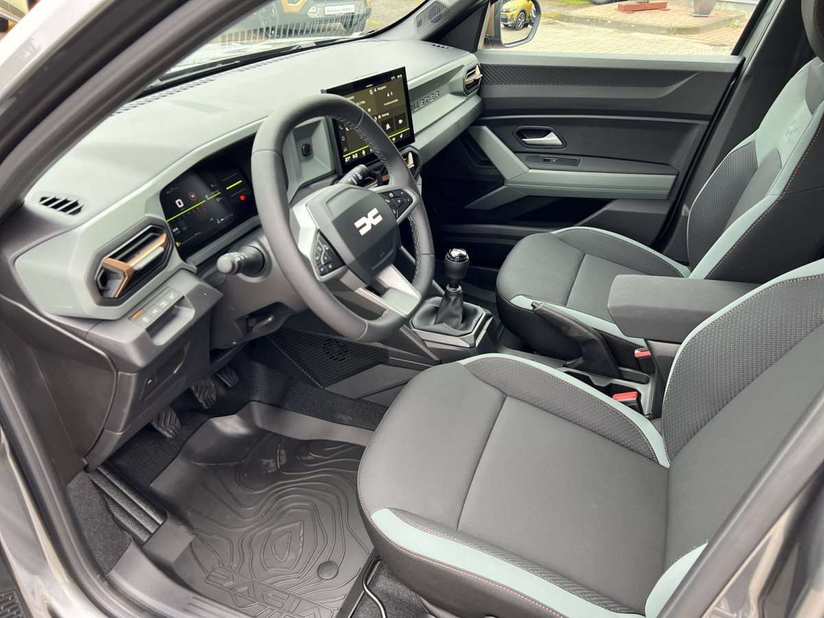Fahrzeugbild eines Dacia Duster