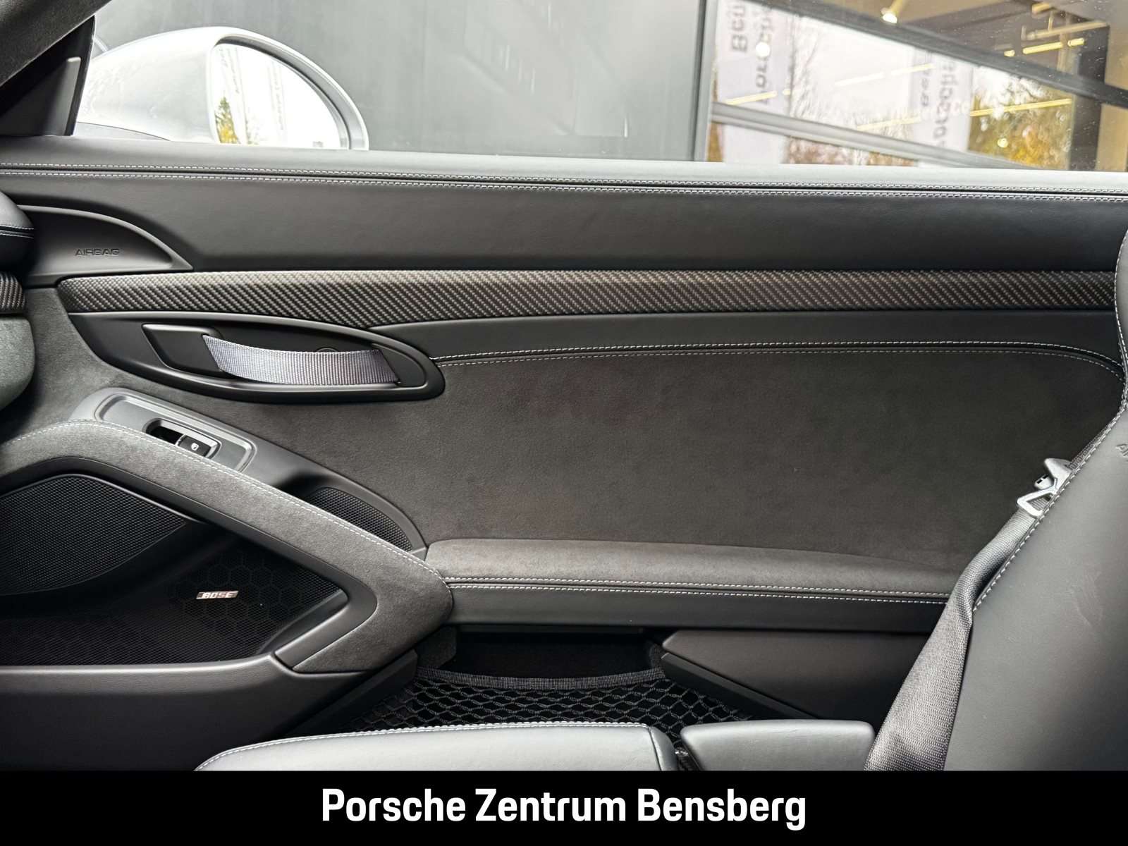 Fahrzeugbild eines Porsche Cayman