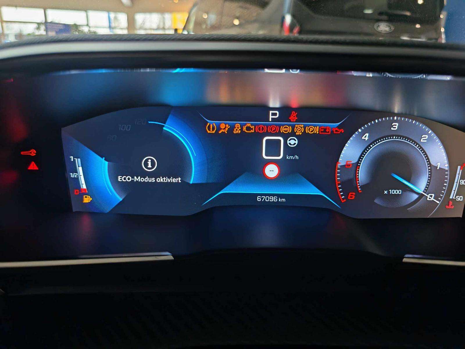 Fahrzeugbild eines Peugeot 508