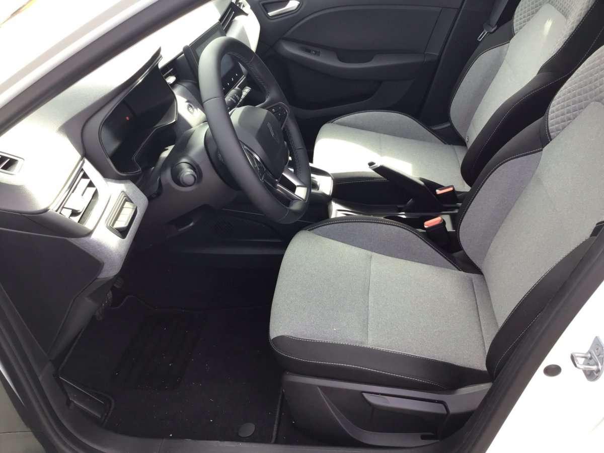 Fahrzeugbild eines Renault Clio
